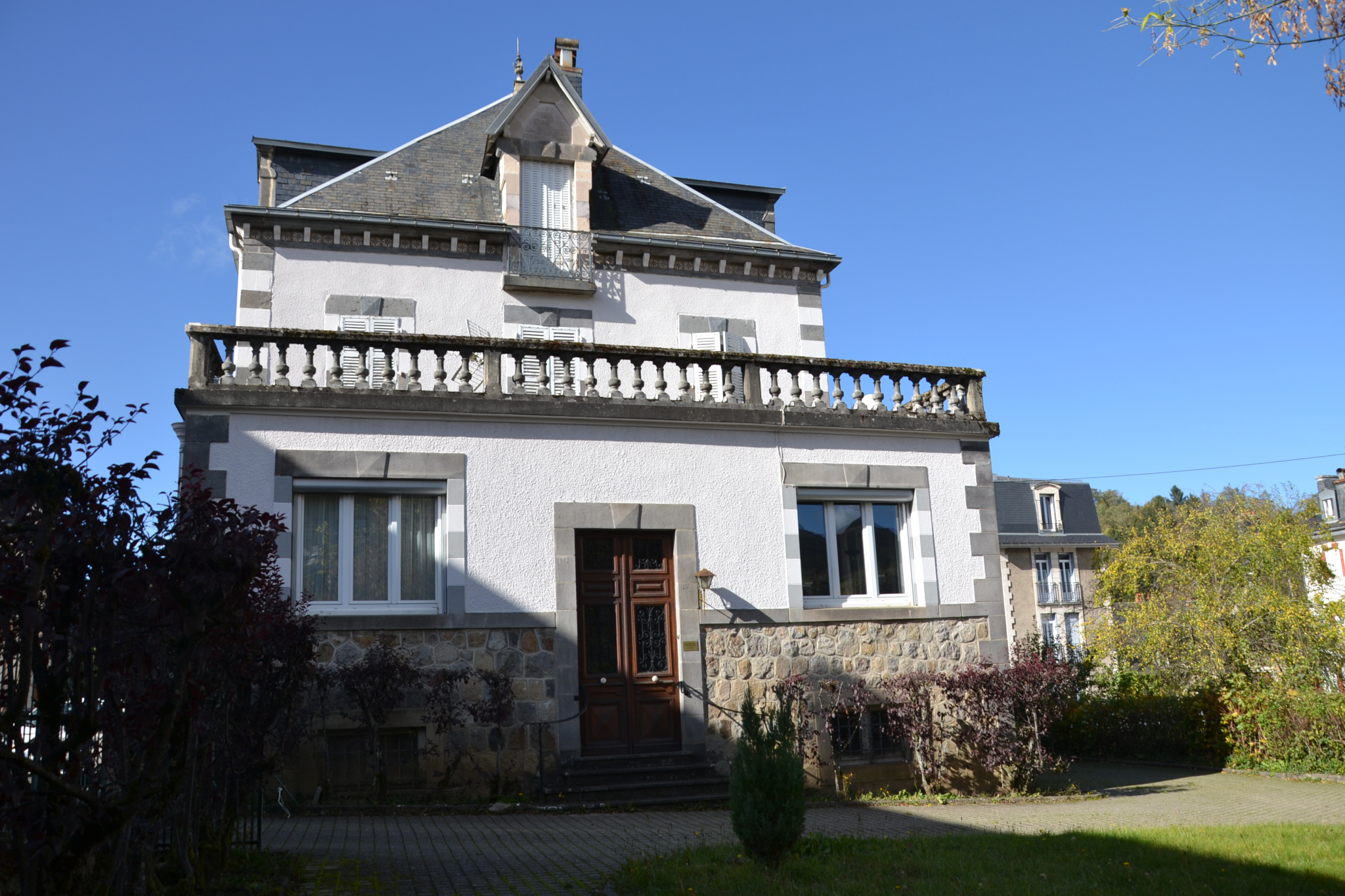 Maison à vendre à La bourboule, 290 m², 12 pièces – photo 2 sur 20